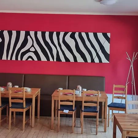 Am Filmpark Guest house 3*