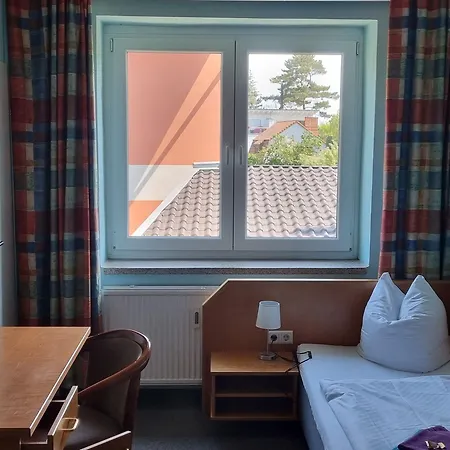 Am Filmpark 3* Potsdam