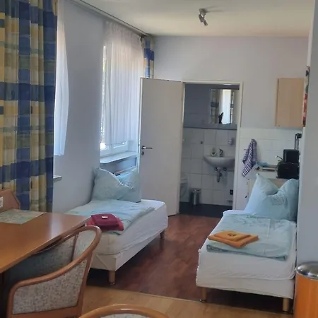 Gasthof Am Filmpark 3*