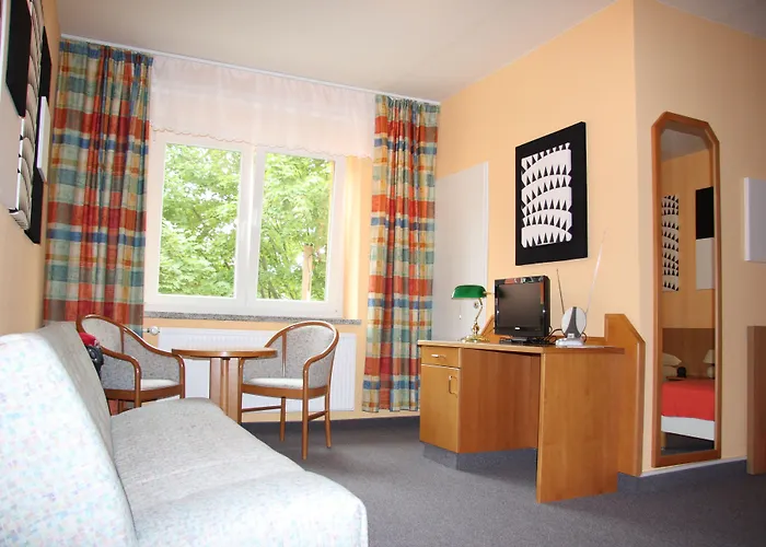 Am Filmpark בית הארחה