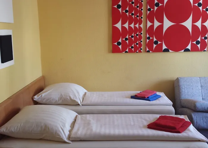 Am Filmpark בית הארחה